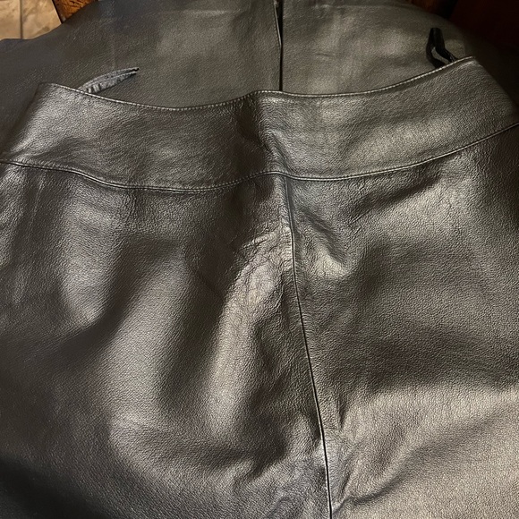 Chadwick’s full length Black Leather Skirt - Picture 5 of 6